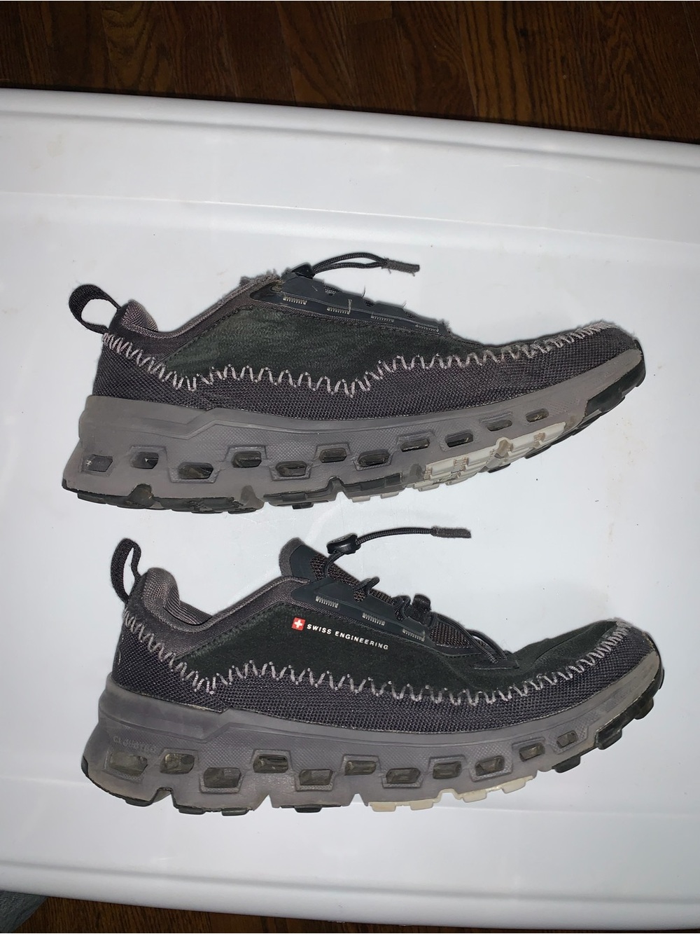 On Cloud Women Shoes